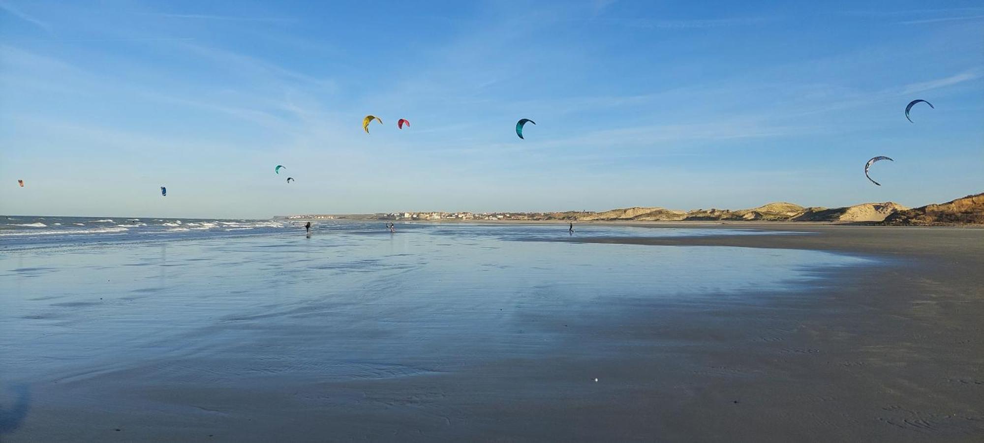 Le 246 - Duplex Face A La Mer Pour 4 Personnes, Wifi, Tv Full Sat, Parking Wimereux Exterior foto